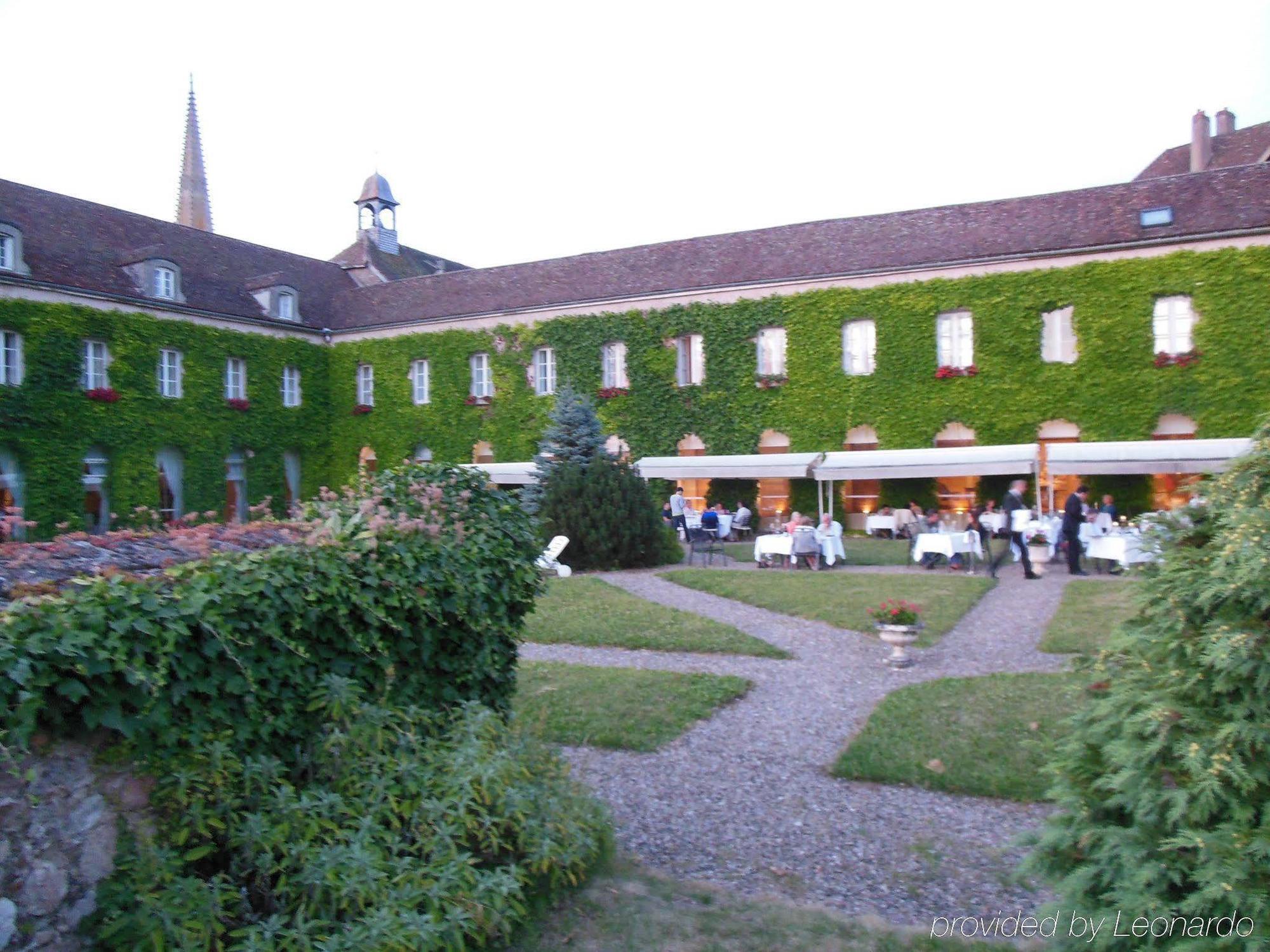 Hotel Les Ursulines Autun ภายนอก รูปภาพ
