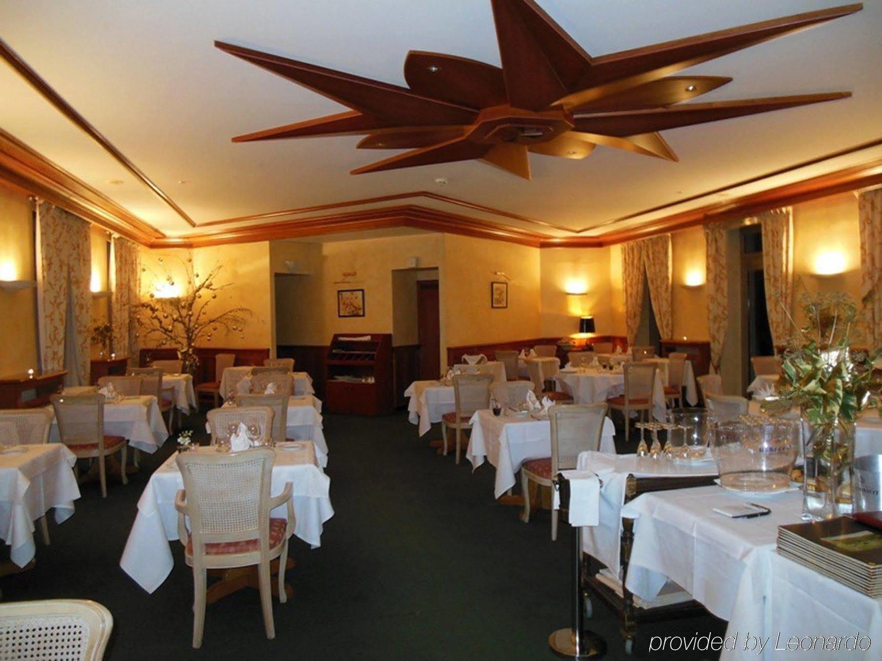 Hotel Les Ursulines Autun ภายนอก รูปภาพ