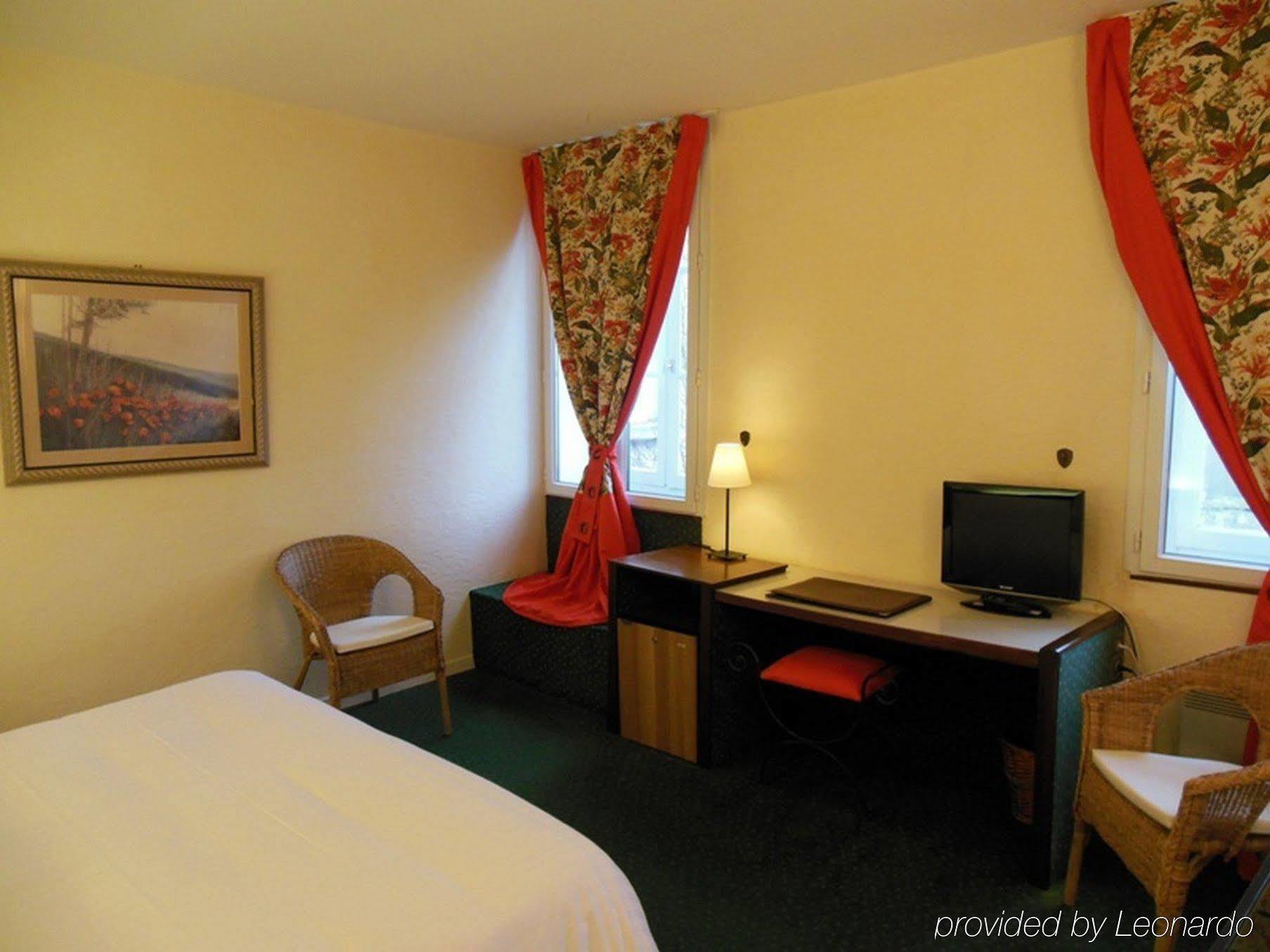 Hotel Les Ursulines Autun ภายนอก รูปภาพ