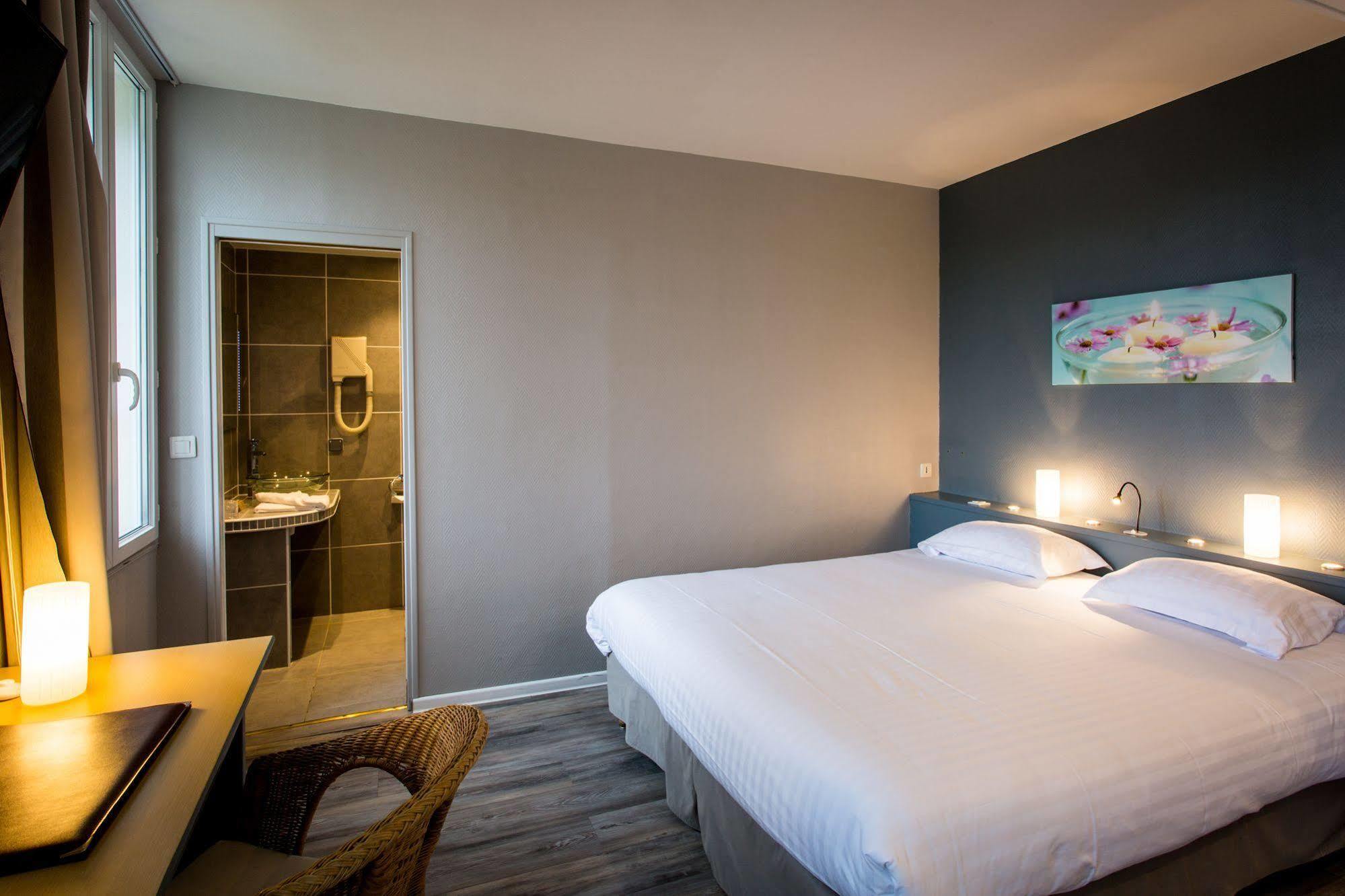 Hotel Les Ursulines Autun ภายนอก รูปภาพ
