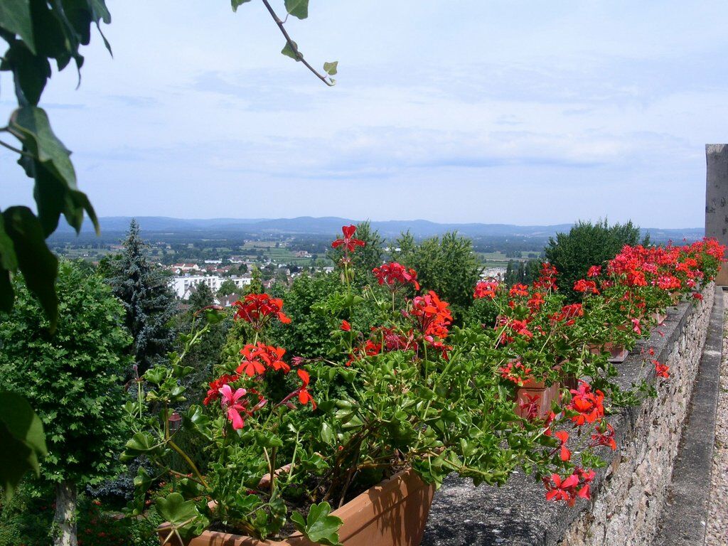 Hotel Les Ursulines Autun ภายนอก รูปภาพ