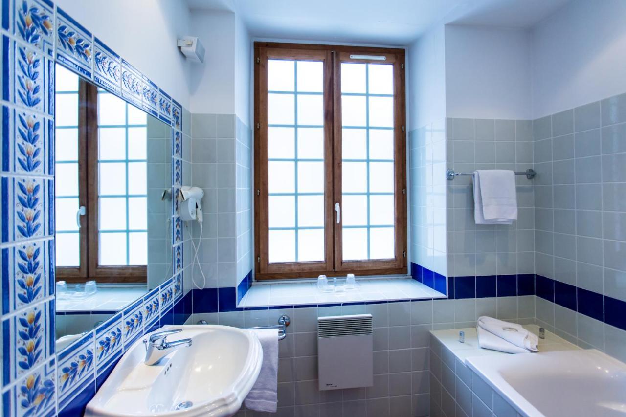 Hotel Les Ursulines Autun ภายนอก รูปภาพ